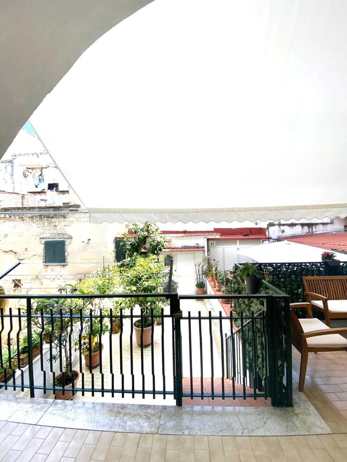 Castellano Apartment Napels Buitenkant foto