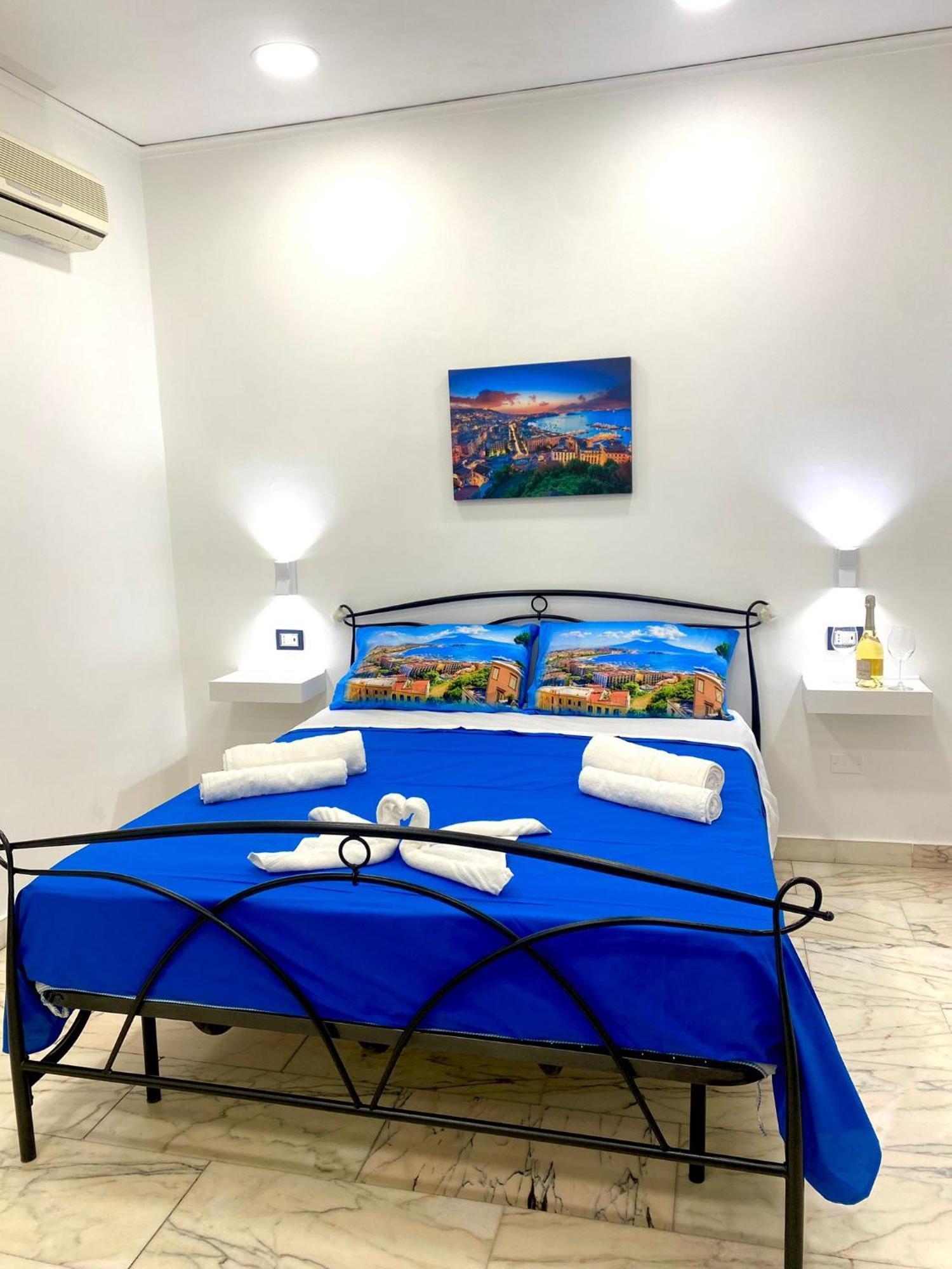 Castellano Apartment Napels Buitenkant foto