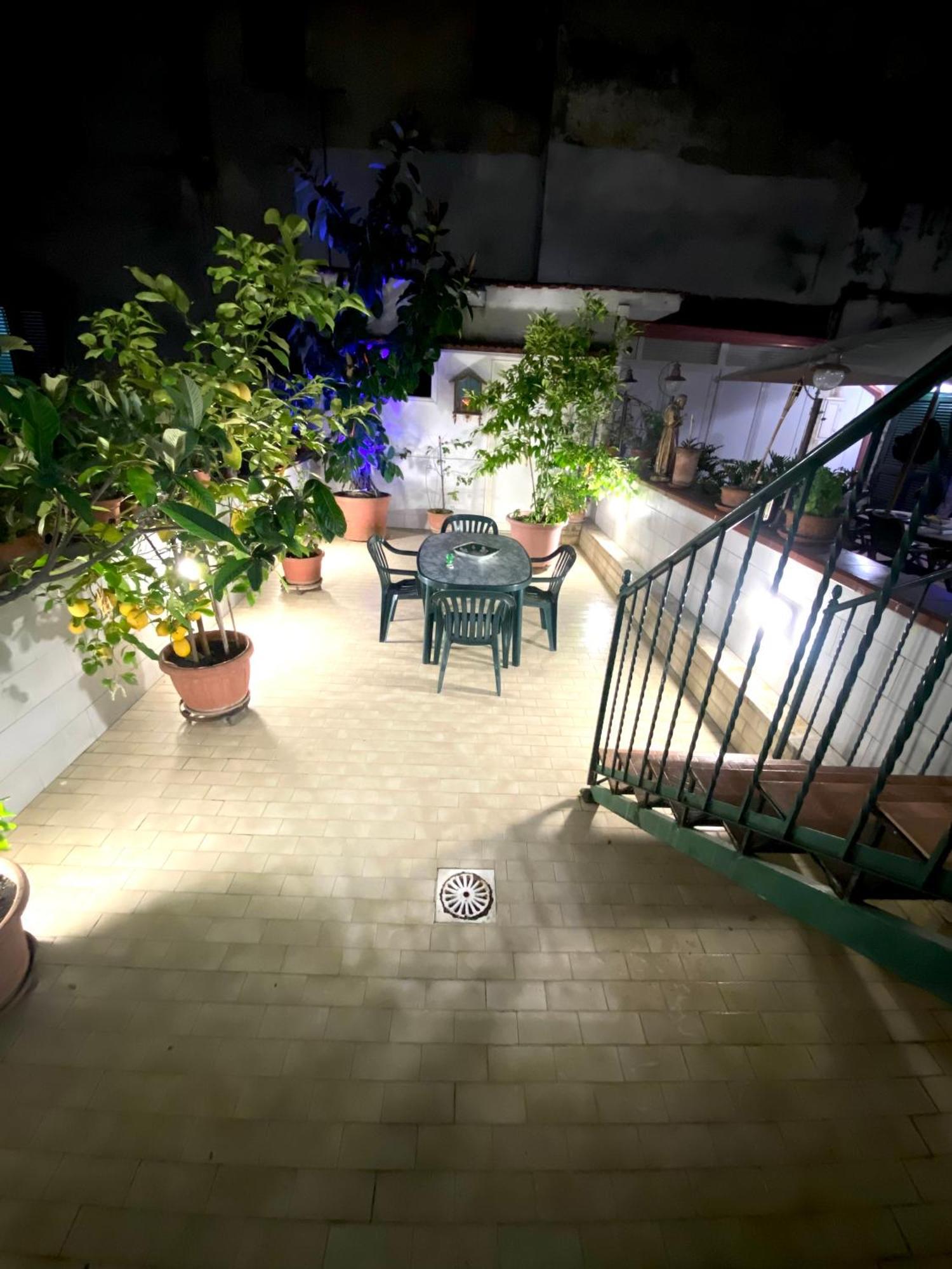 Castellano Apartment Napels Buitenkant foto