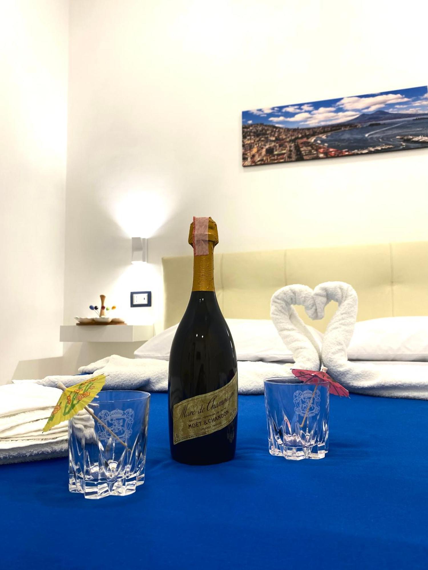 Castellano Apartment Napels Buitenkant foto