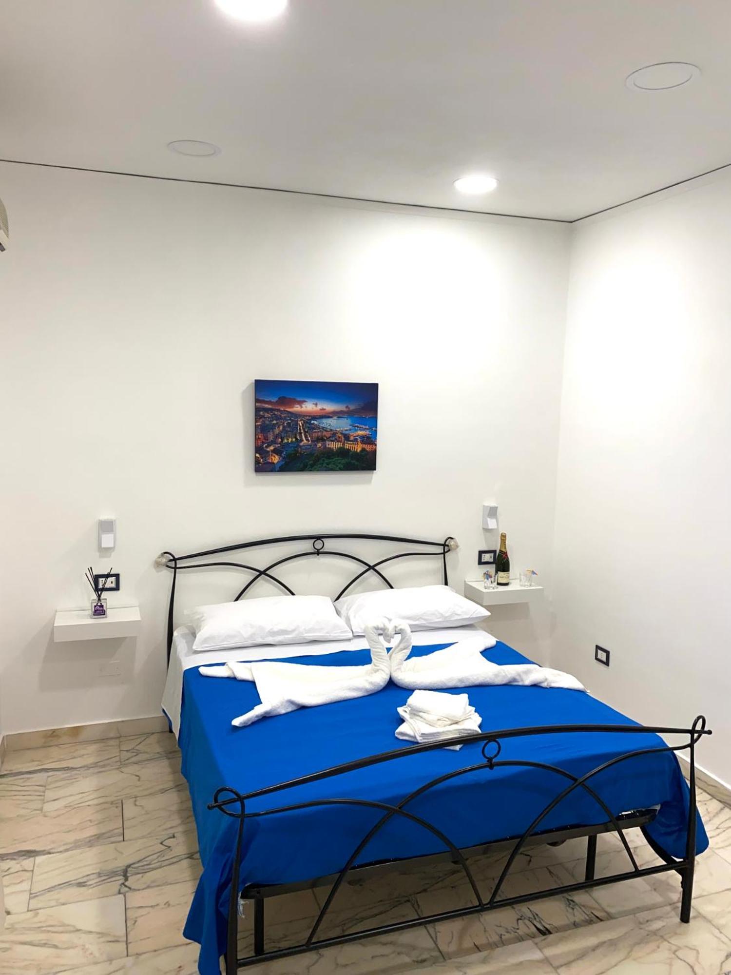 Castellano Apartment Napels Buitenkant foto